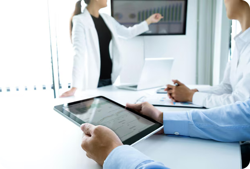 深度的战略合作中心网络与本地关系